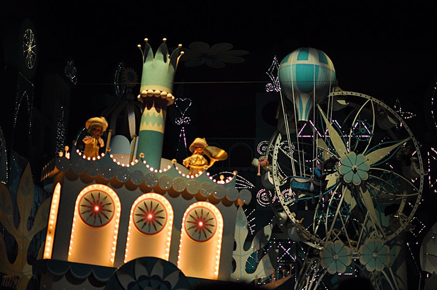 10 Festive Facts About “it’s a small world”