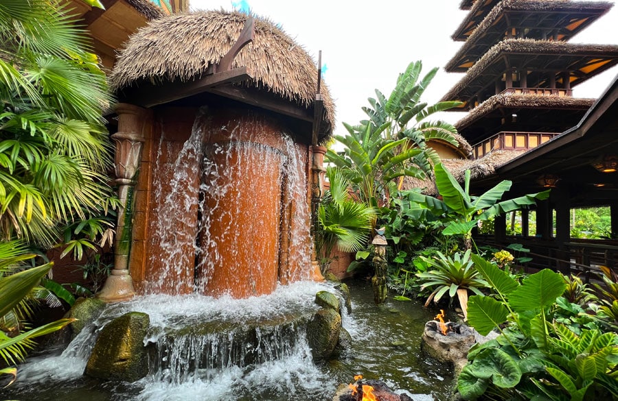 112122TB Walt Disney's Enchanted Tiki Room