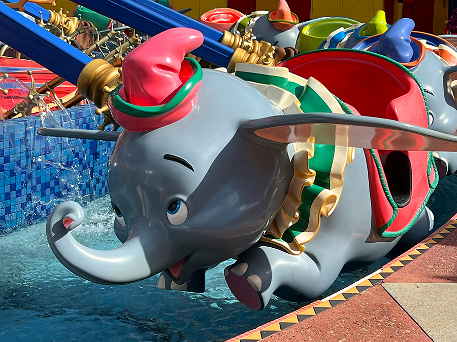 10 Fun Facts About Dumbo the Flying Elephant