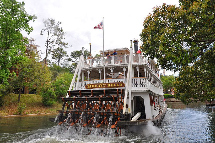 10 Fun Facts About the Liberty Square Riverboat