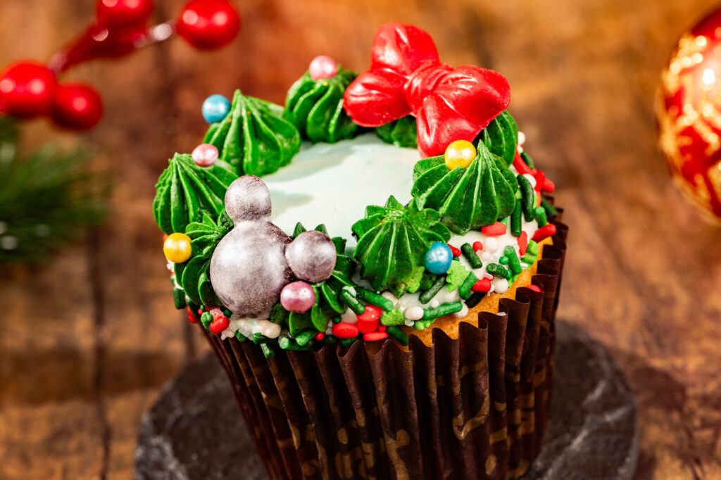 Christmas Wreath Cupcake at Main Street Bakery, Magic Kingdom